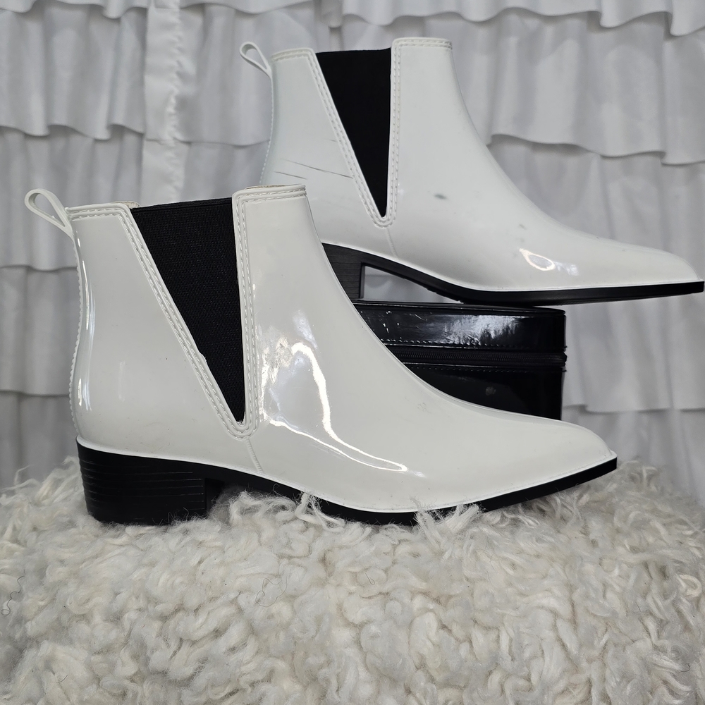 Stylish White Ankle Boots